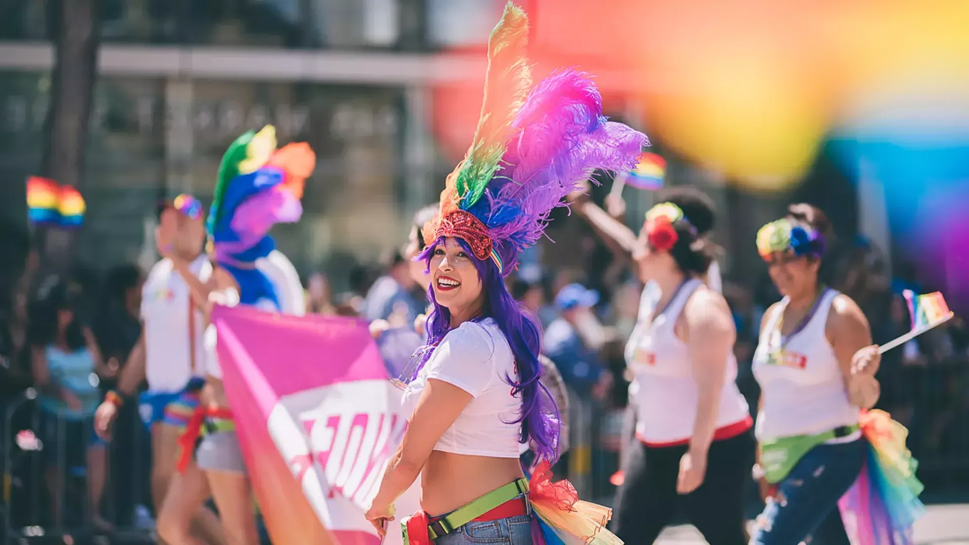 Une femme à la Pride à San Francisco